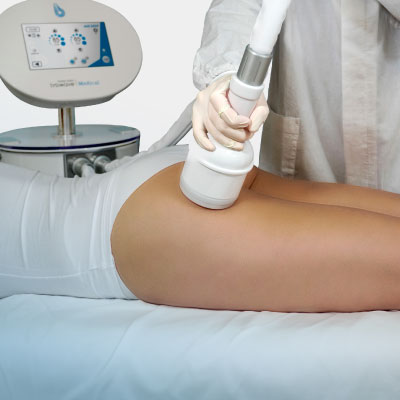 Lysiwave treatment on legs